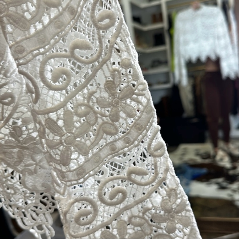 Lace Bell Sleeve Top - Small - Picture 2 of 2